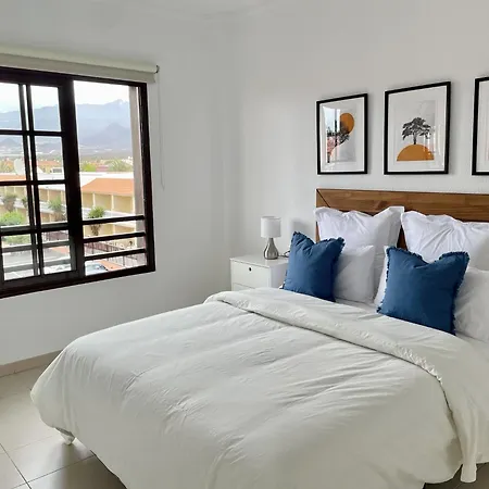 Con Piscina Junto Al Mar