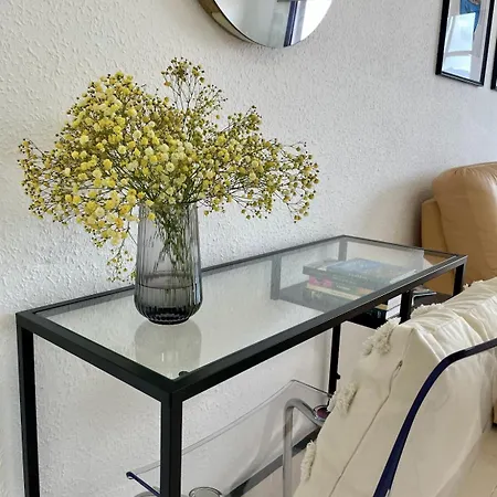 Con Piscina Junto Al Mar Apartment *