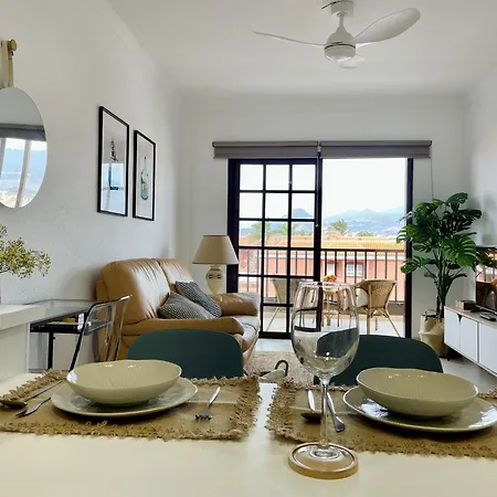 Apartment Con Piscina Junto Al Mar
