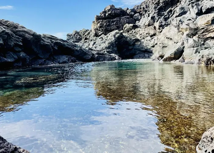 Con Piscina Junto Al Mar * 아로나