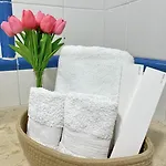 Con Piscina Junto Al Mar Apartment