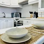 Apartment Con Piscina Junto Al Mar *