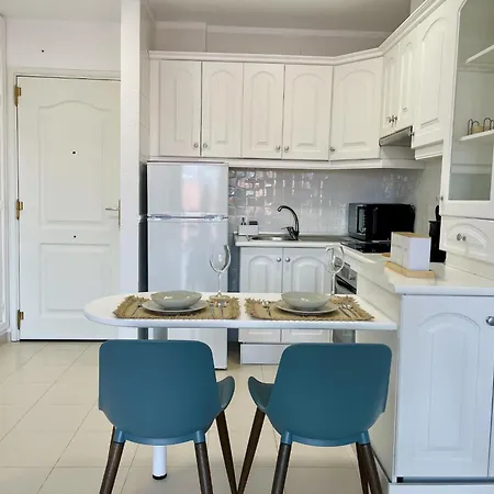 아파트 Con Piscina Junto Al Mar *