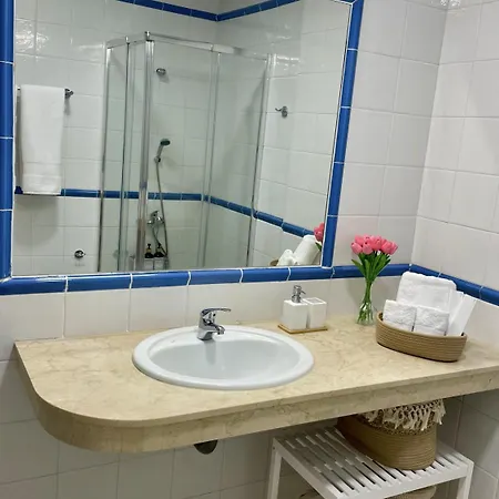 아파트 Con Piscina Junto Al Mar *