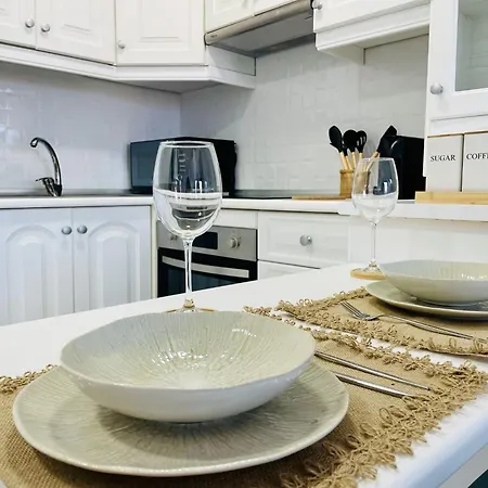 아파트 Con Piscina Junto Al Mar *