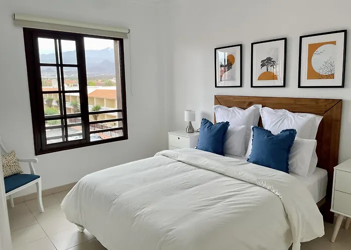 Con Piscina Junto Al Mar