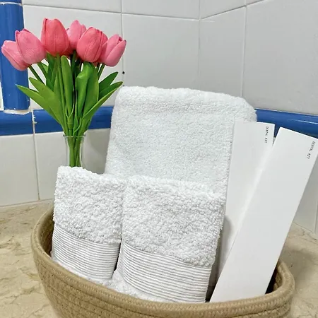 Con Piscina Junto Al Mar Apartman