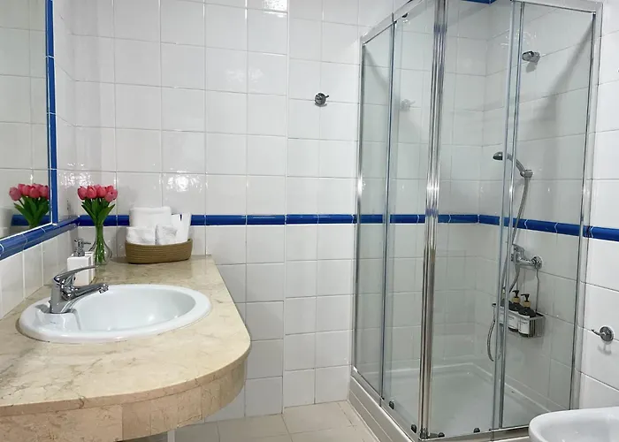 Apartamento Con Piscina Junto Al Mar *