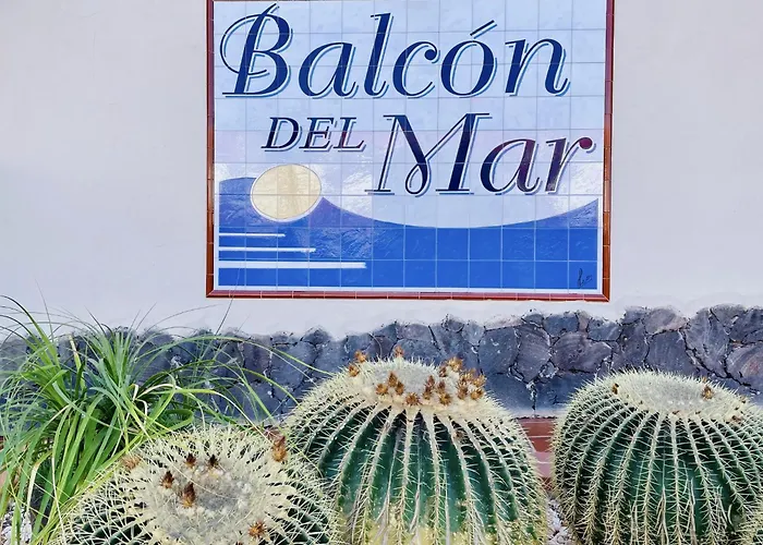 Apartamento Con Piscina Junto Al Mar